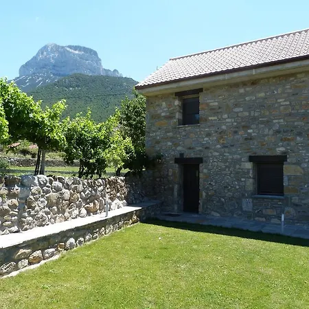 Apartment Puerta De Ordesa Garden