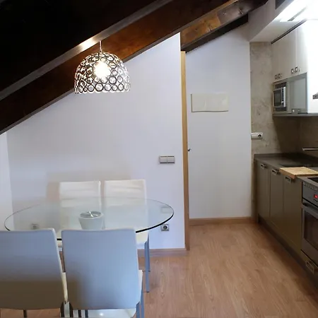 Puerta De Ordesa Garden Apartment *