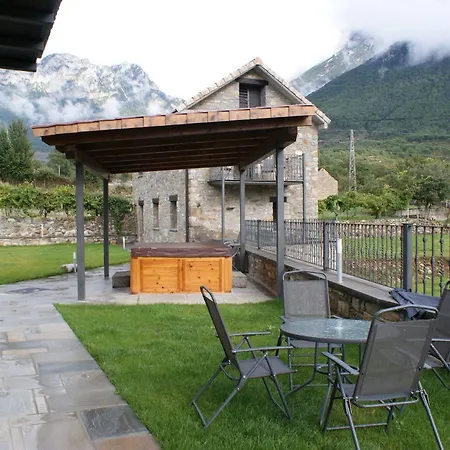 Puerta De Ordesa Garden Apartamento