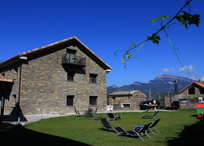 Puerta De Ordesa Garden