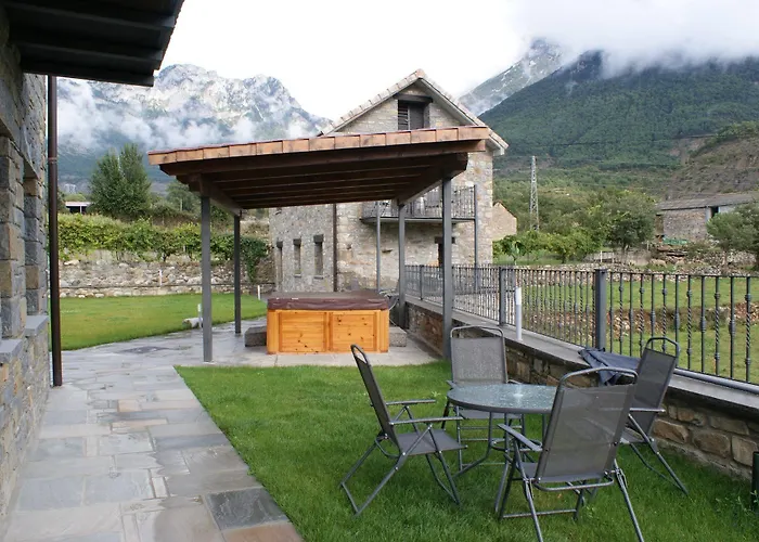 Puerta De Ordesa Garden Apartamento